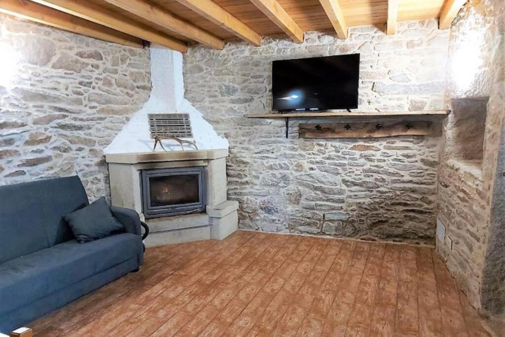 דומבריה Casa Paris By Incostadamorte מראה חיצוני תמונה